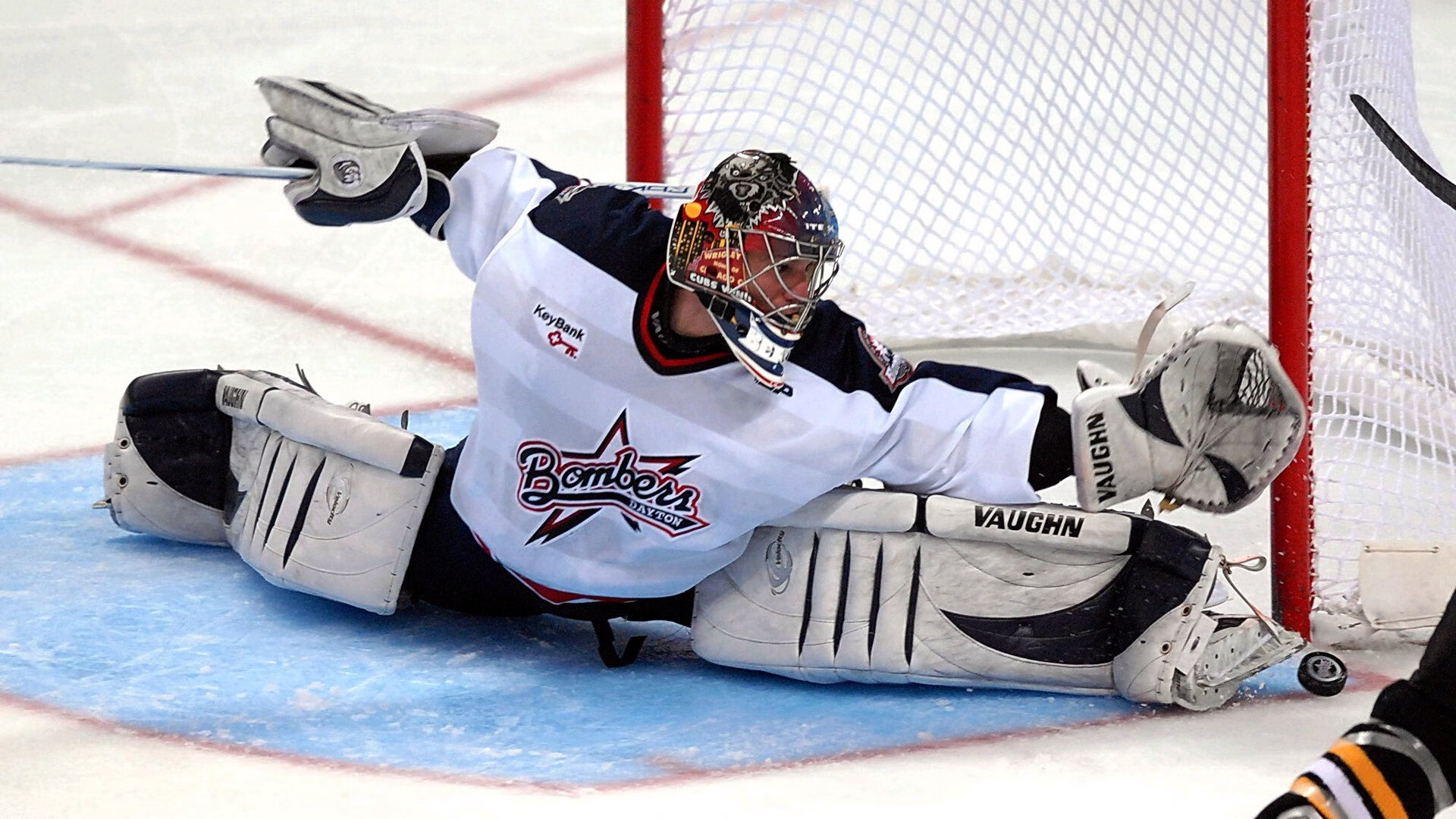 公牛绝杀尼克斯,系列赛焦点战中德罗赞三分雨不断,公牛经典比赛