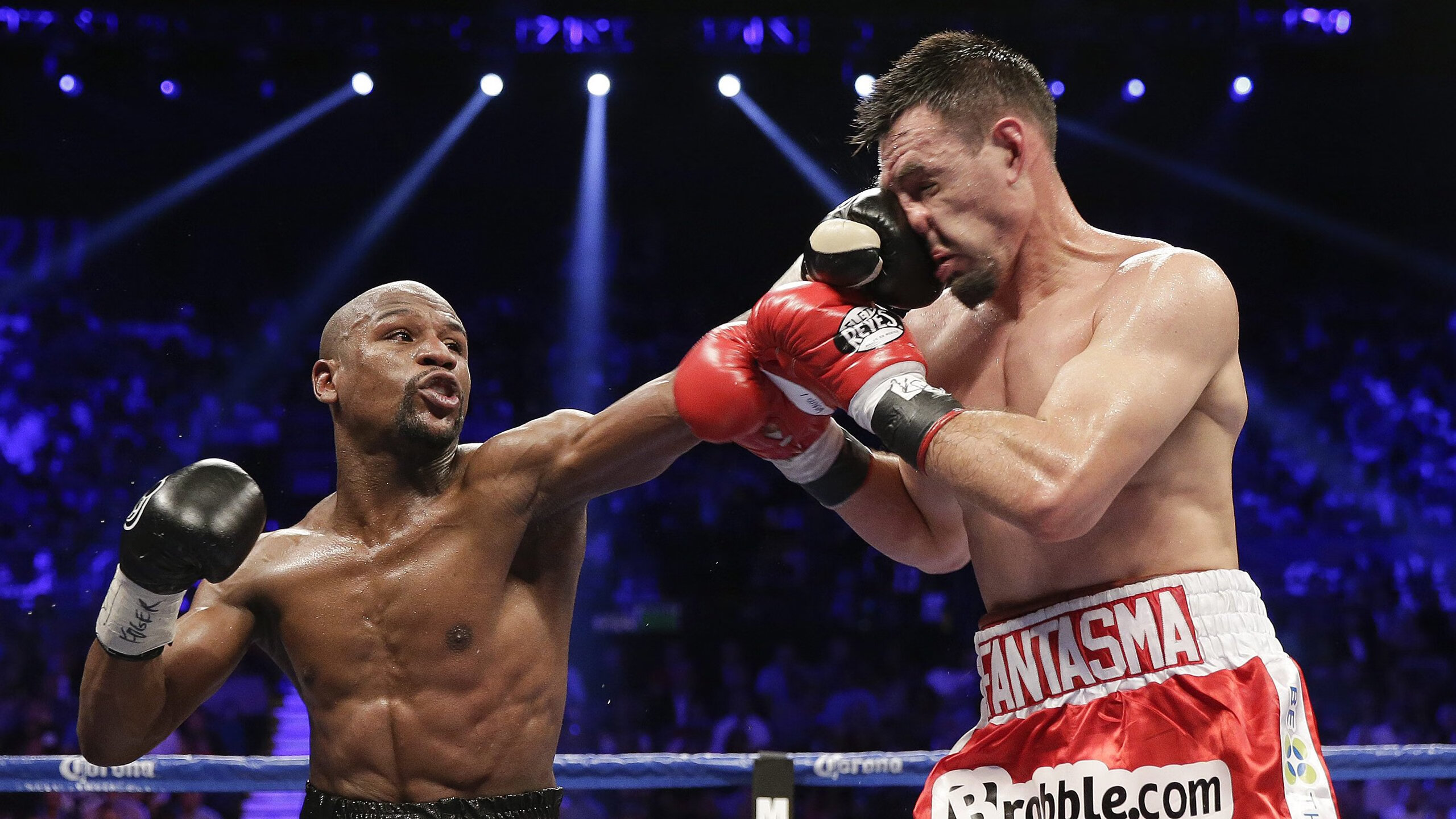 明斯特球员坚守阵地，最终取得宝贵的三分，明斯特高等专业学院